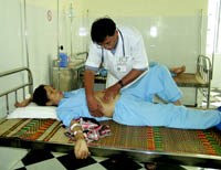 Một ca bệnh điển hình: Tràn khí, tràn dịch, máu và dịch mật vào màng phổi, bao gan và dưới cơ hoành- Một biến chứng do sán lá gan- FASCIOLASIS