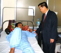 Tin hoạt động y tế trong nước (Theo Báo cáo của Bộ Y tế tháng 2/2006)