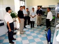 Học viện sốt rét Quân đội Australia (Australian Army Malaria Institute) đến thăm và hợp tác nghiên cứu với Viện Sốt rét-KST-CT Quy Nhơn