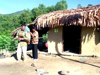 Hoạt động Điều tra thảo luận nhóm tập trung (FGD) trong chương trình truyền thông giáo dục của Dự án PCSR cho đồng bào các dân tộc thiểu số do ADB/WHO tài trợ tại H.Khánh Vĩnh-Khánh Hòa