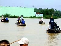 Bình Định: Nhiều trạm y tế bị cô lập