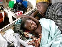 Trường hợp bệnh nhi sốt rét tại Ecuador tử vong do ngộ độc Artesunate do kê đơn sai và chỉ định quá liều