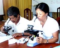 Tỉnh Bình Định tổ chức lớp đào tạo lại cho xét nghiêm viên điểm kính hiển vi xã