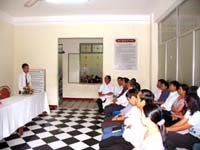 Bắt đầu từ ngày 1-10-2009 chính sách bảo hiểm y tế mới được thực hiện