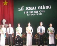 Trường Đại học Y Dược Huế tổ chức Lễ khai giảng năm học 2009-2010