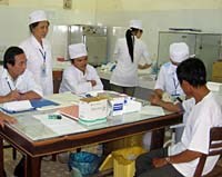 Thực trạng thiếu hụt nguồn nhân lực y tế và đào tạo nguồn nhân lực y tế dự phòng cần đi đôi với chính sách đãi ngộ thích đáng