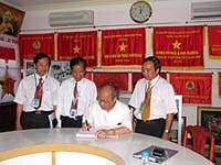 Bộ trưởng Bộ Y tế Nguyễn Quốc Triệu và Lãnh đạo các Vụ, Cục thuộc Bộ Y tế đến thăm và làm việc với các tỉnh Phú Yên, Bình Định và Quảng Ngãi