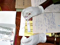 Những điểm cần chú ý khi phiên giải kết quả test chẩn đoán nhanh (RDTs) phục vụ chẩn đoán và điều trị sốt rét