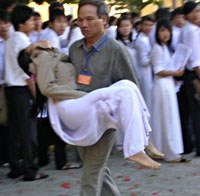 Nữ sinh Phú Yên có hội chứng tâm lý hàng loạt, phải chăng bị hysteria ?