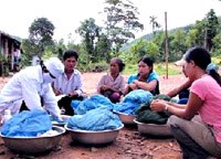 Kinh nghiệm quân dân y kết hợp phòng chống sốt rét tại huyện vùng cao biên giới tỉnh Thừa Thiên Huế