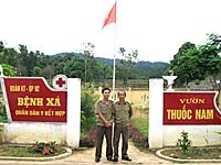 Ban Quân dân y tỉnh Thừa Thiên Huế kiểm tra hoạt động quân dân y hết hợp năm 2011 tại huyện A Lưới
