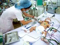 Bệnh tay-chân-miệng vẫn tiếp tục gia tăng và lan rộng trước ngày khai trường năm học mới