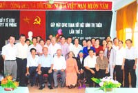 Gặp mặt truyền thống cán bộ, viên chức Trạm Sốt rét Bình Trị Thiên lần thứ hai