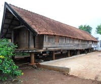  Truyền thuyết  về nhà dài truyền thống của người Ê-đê
