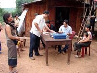 Chi bộ Khoa Nghiên cứu lâm sàng & điều trị bệnh sốt rét quyết tâm thực hiện tốt Nghị quyết nhiệm kỳ VI (2012-2015)