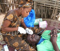 Y tế thôn bản-Đội ngũ y tế không thể thiếu trong chăm sóc sức khỏe cộng đồng