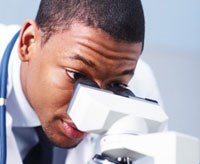 Nhận định ca bệnh thất bại điều trị và quyết định thay đổi phác đồ thuốc sốt rét hợp lý