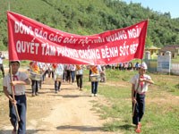 Tỉnh Quảng Ngãi phát động chiến dịch phòng chống sốt rét nhân ngày 25/4/2013 tại huyện Minh Long