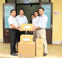 Lãnh đạo Viện Sốt rét-KST-CT Quy Nhơn thăm và làm việc với 2 tỉnh Quảng Bình, Quảng Trị sau cơn bão số 10