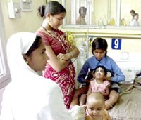 Vụ dịch viêm não mới ở bang Uttar Pradesh của Ấn Độ và vaccin mới làm cho các ca viêm màng não ở Châu Phi thấp nhất trong thập kỷ