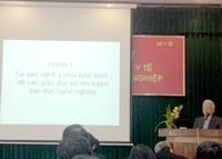  Hội nghị tập huấn báo cáo viên triển khai công tác nâng cao y đức, y nghiệp của ngành y tế