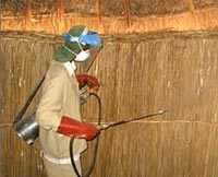 Để biện pháp phun hóa chất diệt muỗi sốt rét đạt hiệu quả tốt