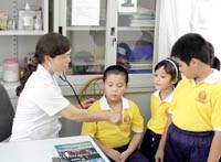 Sức khỏe học sinh bị đe dọa do thiếu vắng y tế trường học