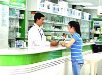 Sử dụng thuốc an toàn, hợp lý từ người kê đơn, bán thuốc và dùng thuốc