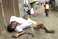 WHO cảnh báo uống rượu bia quá độ rất có hại cho sức khỏe