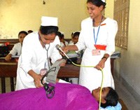 Đầu tư cho nữ hộ sinh có thể cứu được hàng triệu mạng sống của phụ nữ và trẻ sơ sinh