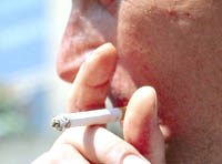 Hút thuốc và gen di truyền ung thư vú kết hợp “sẽ tăng nguy cơ mắc cao”
