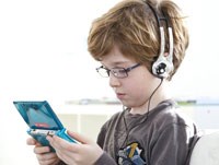 Những đứa trẻ chơi video game vừa phải thường khéo hòa nhập.