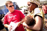 Những câu chuyện cảm động về dịch bệnh Ebola từ chính những người trong cuộc