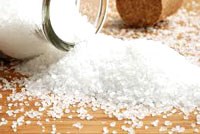 Làm thế nào để giảm tiêu thụ muối trong chế độ ăn nhằm phòng tránh các bệnh không lây nhiễm