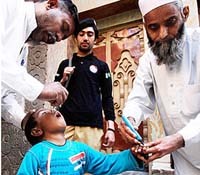 Pakistan không chỉ chiến đấu với bệnh bại liệt mà còn với cả thông tin sai lệch