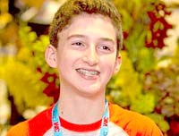 Cậu bé 12 tuổi phát minh ra một Robot có thể giúp kết thúc bệnh sốt rét