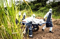 WHO phát hành Hướng dẫn chôn cất nạn nhân Ebola an toàn và làm thế nào để tránh việc cách ly Ebola