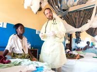 Tây Phi “hậu Ebola”-chất lượng cuộc sống đang hồi phục cùng ký ức kinh hoàng về dịch bệnh