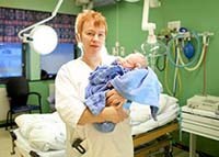 Chất lượng chăm sóc cho mỗi người phụ nữ mang thai và trẻ sơ sinh