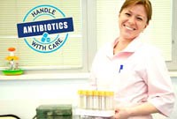 Nâng cao nhận thức kháng kháng sinh: ý thức cộng đồng, trách nhiệm y tế và nông nghiệp 