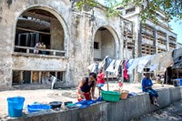 Nhà xây theo kiểu hiện đại có liên quan tới việc làm giảm nguy cơ mắc sốt rét ở vùng cận