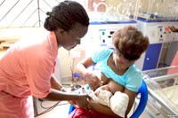 Tổ chức Y tế thế giới: Nuôi con bằng sữa mẹ phải trở thành chăm sóc chuẩn cho tất cả các bé