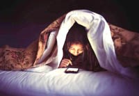 WHO cảnh báo nguy hại của việc sử dụng điện thoại thông minh