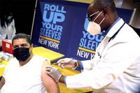 Các kháng thể tạo ra từ tiêm chủng vắc-xin COVID-19 có hiệu quả chống lại biến thể Delta